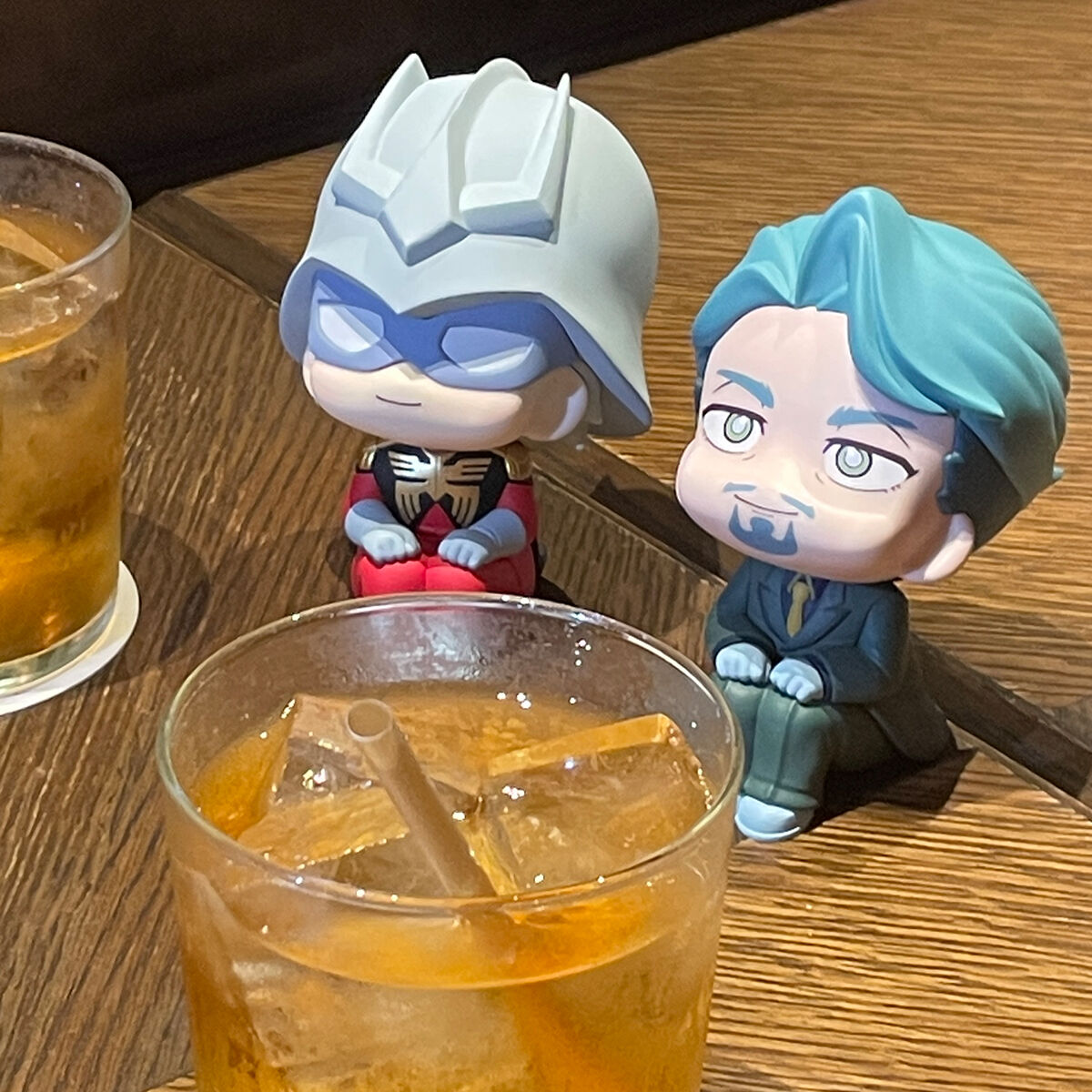 PRE-ORDER MegaHouse - Look Up - Mobile Suit Gundam GQuuuuuuX - Challia Bull & Char Aznable Set [EXCLUSIVE]