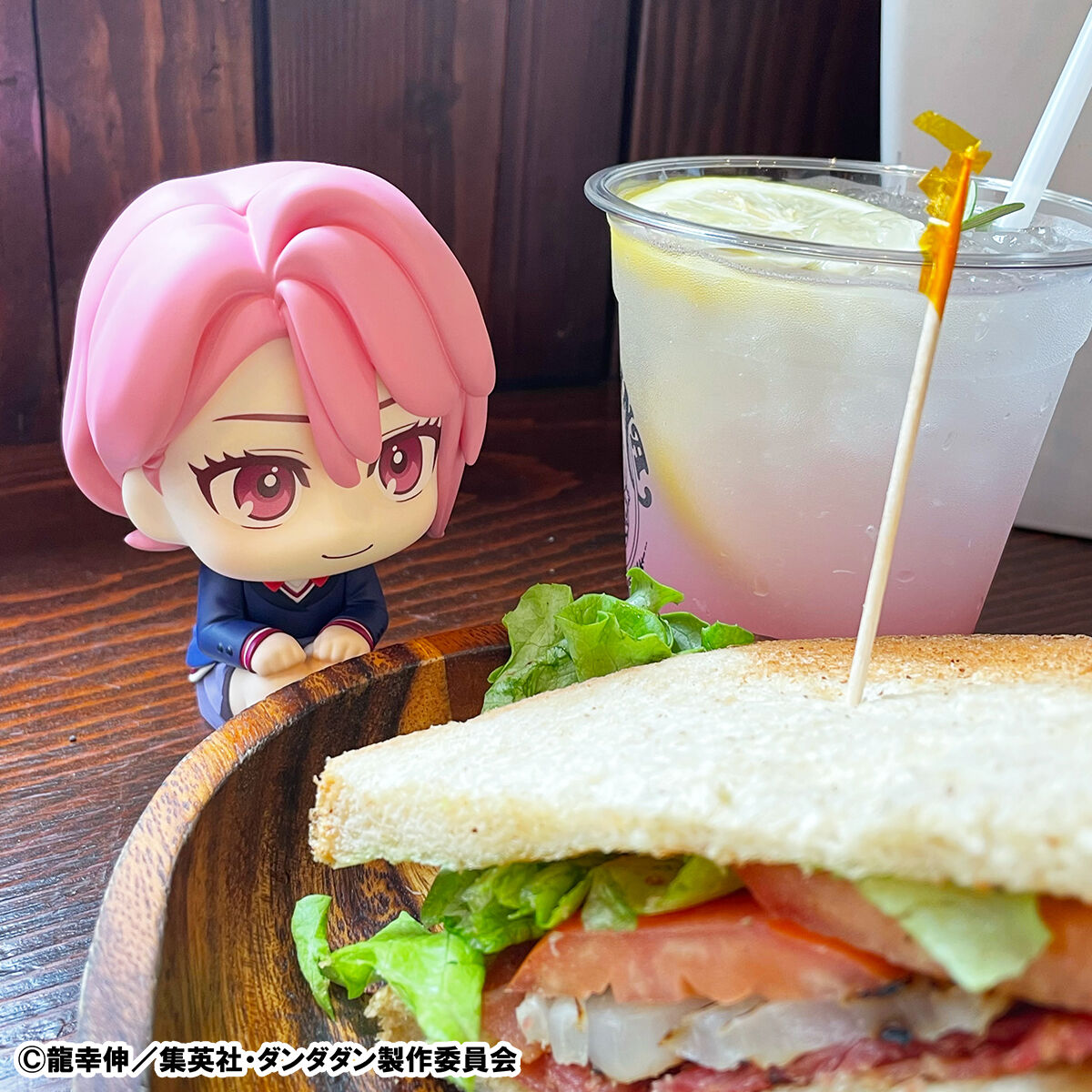 PRE-ORDER MegaHouse - Look Up - TV Anime Dandadan - Aira & Jiji Set [EXCLUSIVE]