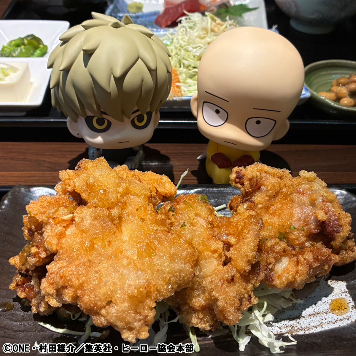 PRE-ORDER MegaHouse - Look Up - One-Punch Man - Saitama & Genos Set [EXCLUSIVE]