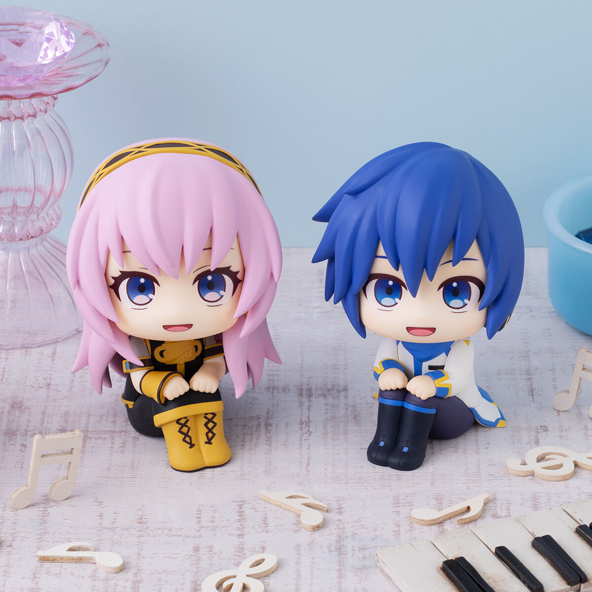 PRE-ORDER MegaHouse - Look Up - Vocaloid - Luka Megurine
