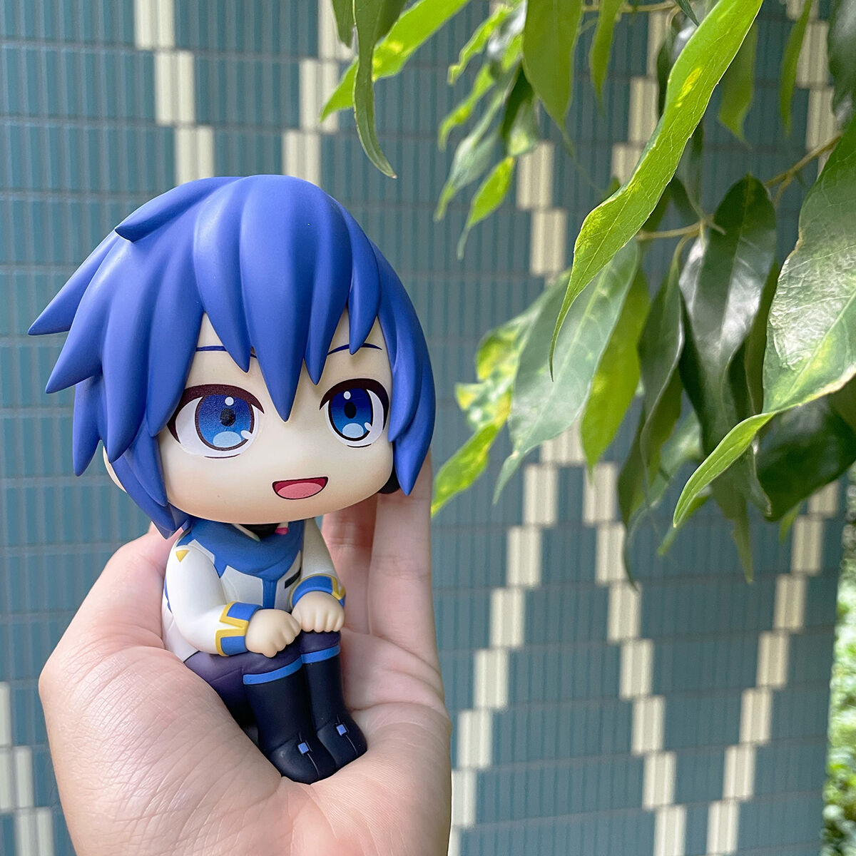 PRE-ORDER MegaHouse - Look Up - VOCALOID - Megurine Luka & KAITO Set [EXCLUSIVE]