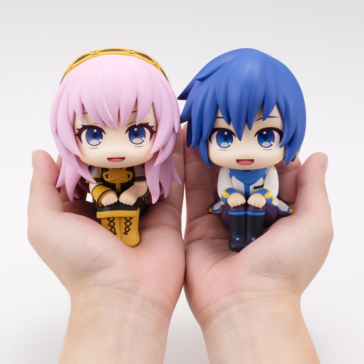 PRE-ORDER MegaHouse - Look Up - Vocaloid - Luka Megurine