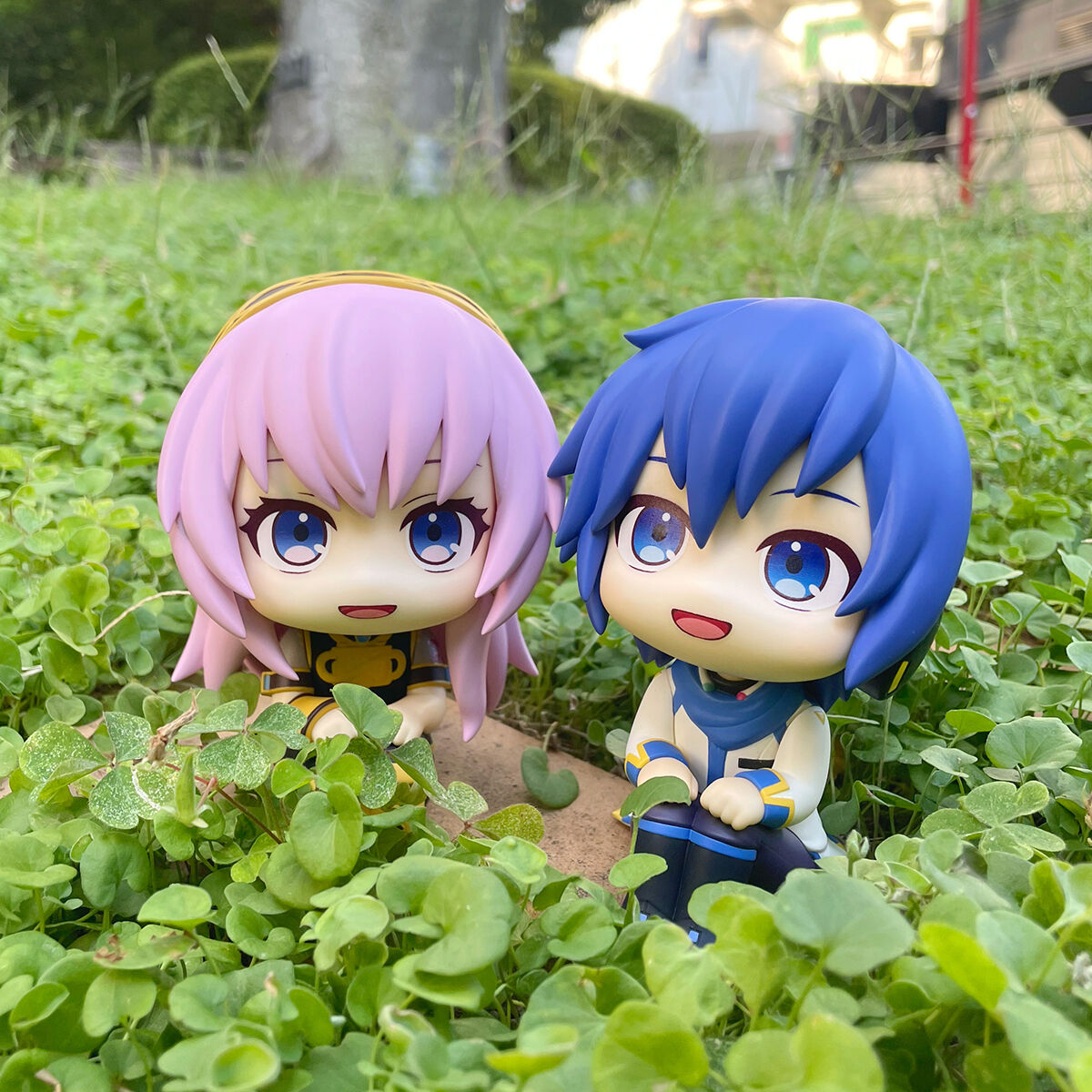 PRE-ORDER MegaHouse - Look Up - VOCALOID - Megurine Luka & KAITO Set [EXCLUSIVE]
