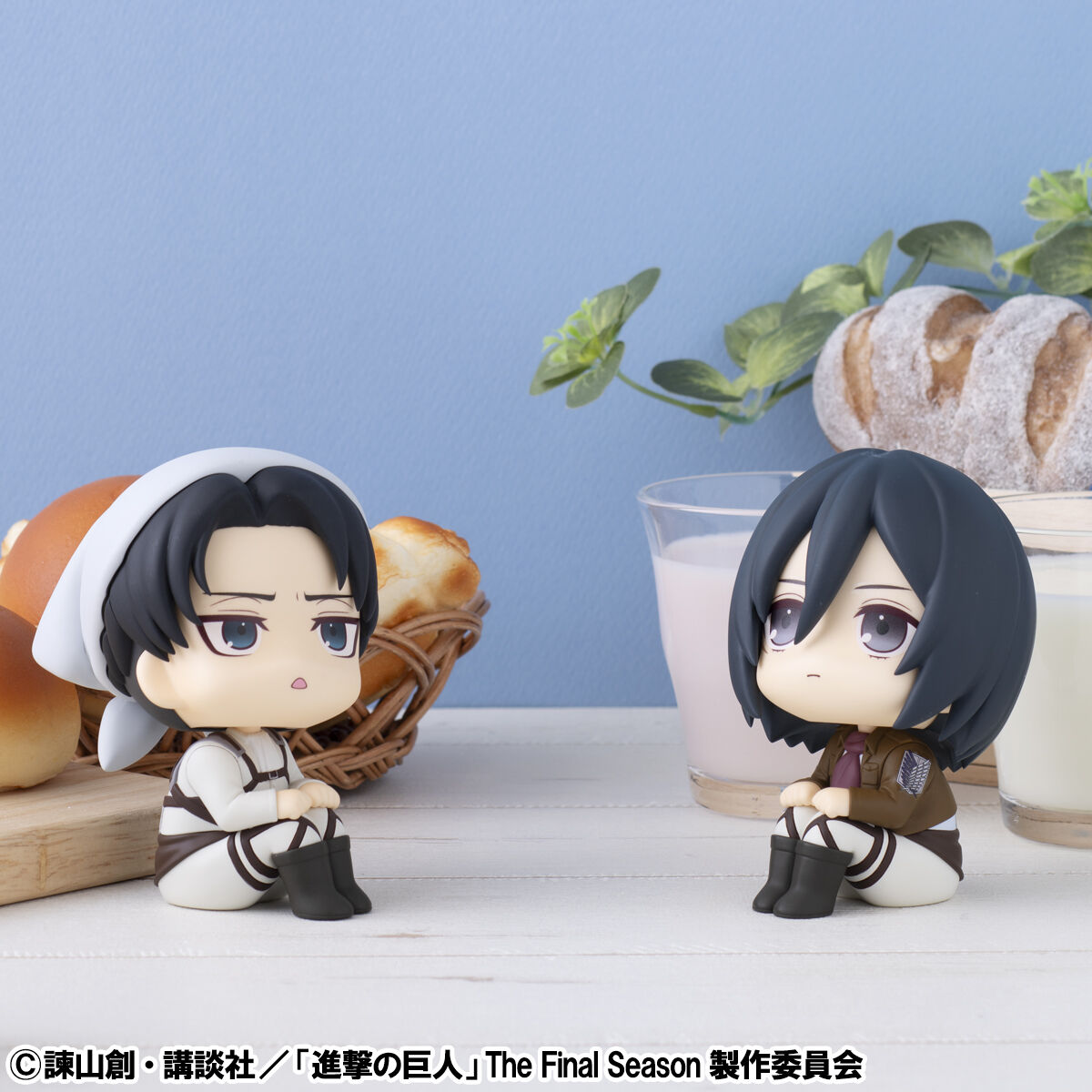 PRE-ORDER MegaHouse - Look Up - Attack on Titan - Levi: Cleaning Ver. and Mikasa Ackerman Set [EXCLUSIVE]