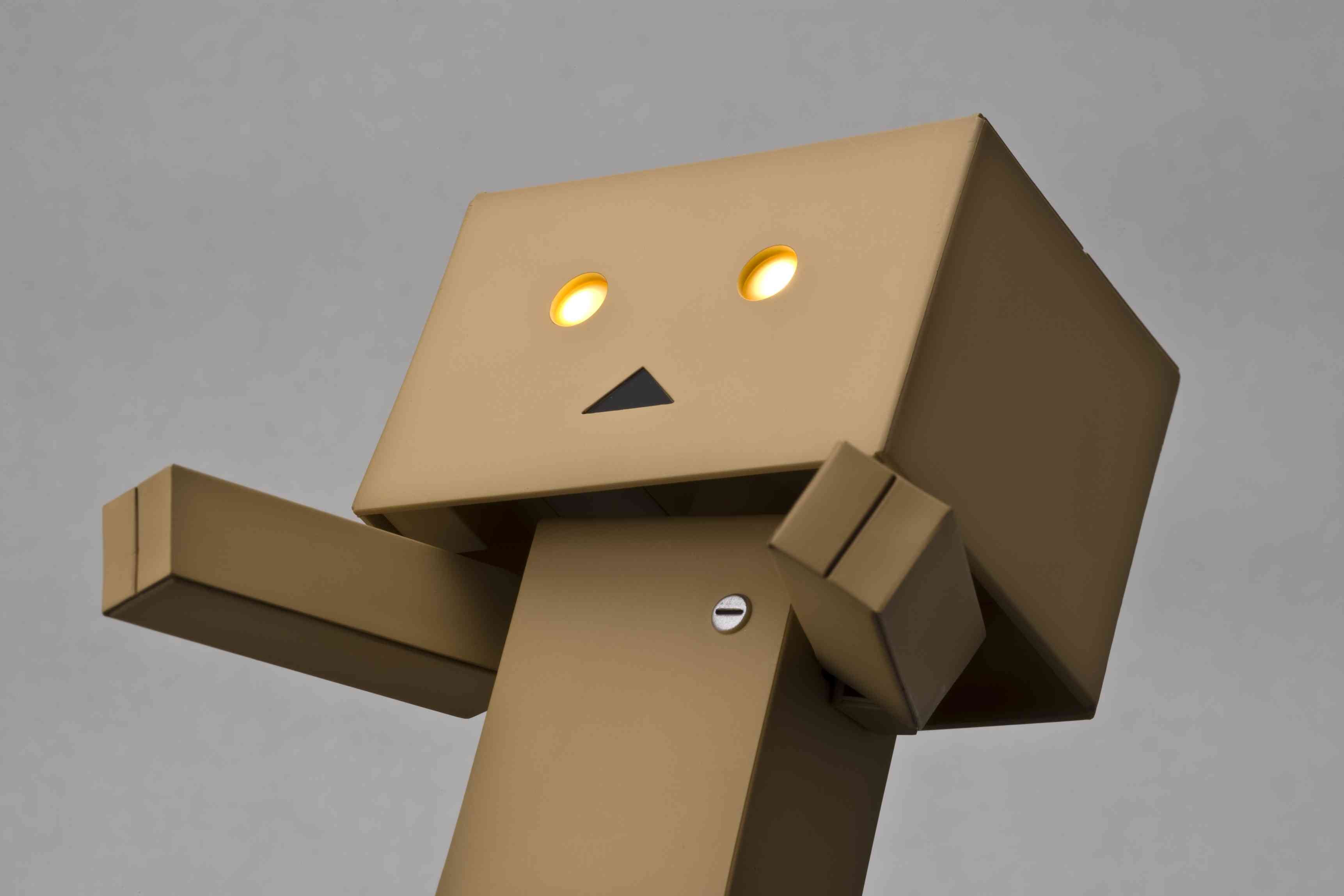 IN-STOCK Kaiyodo - Revoltech - Yotsuba&! - Danboard Renewal Box ver.