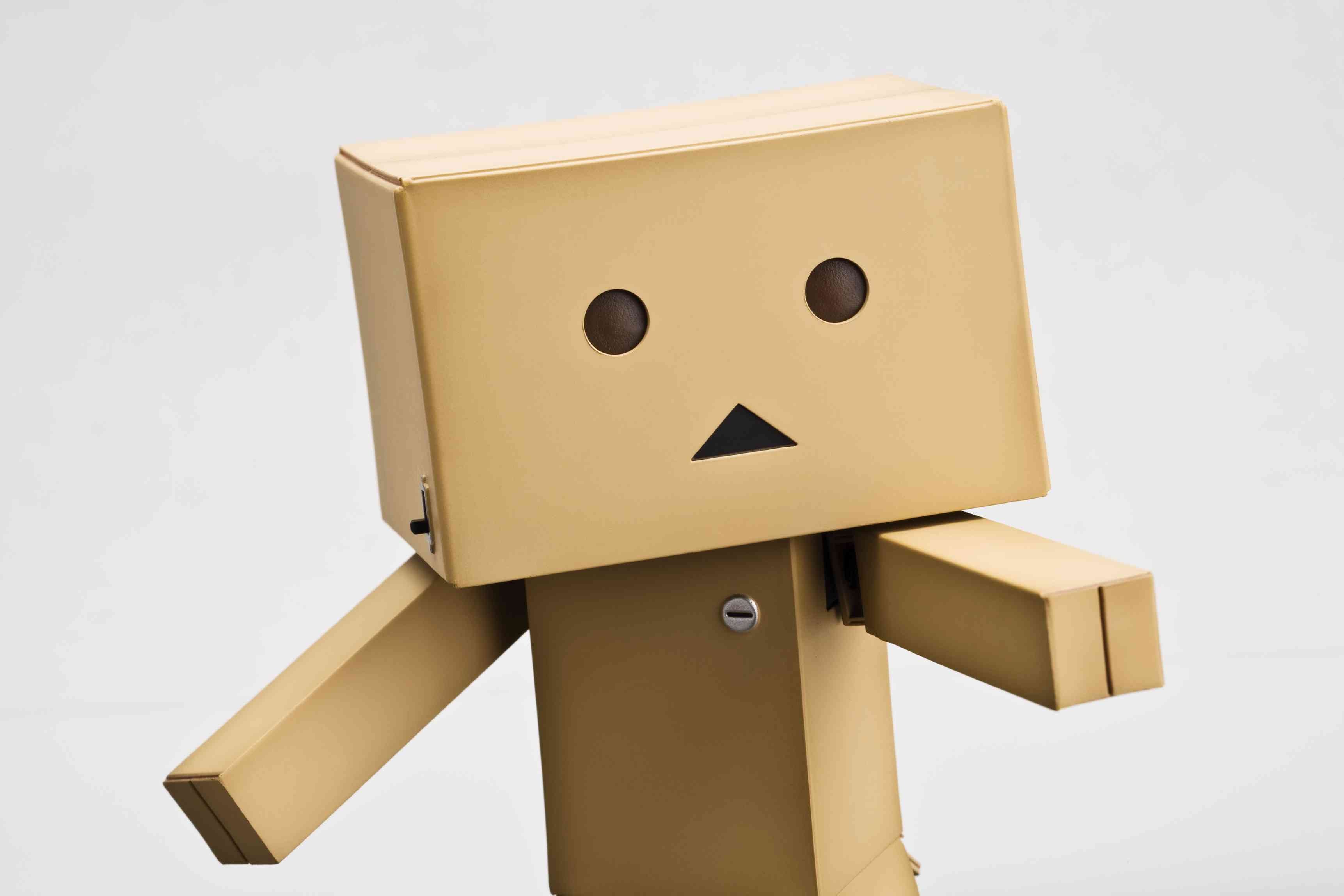IN-STOCK Kaiyodo - Revoltech - Yotsuba&! - Danboard Renewal Box ver.