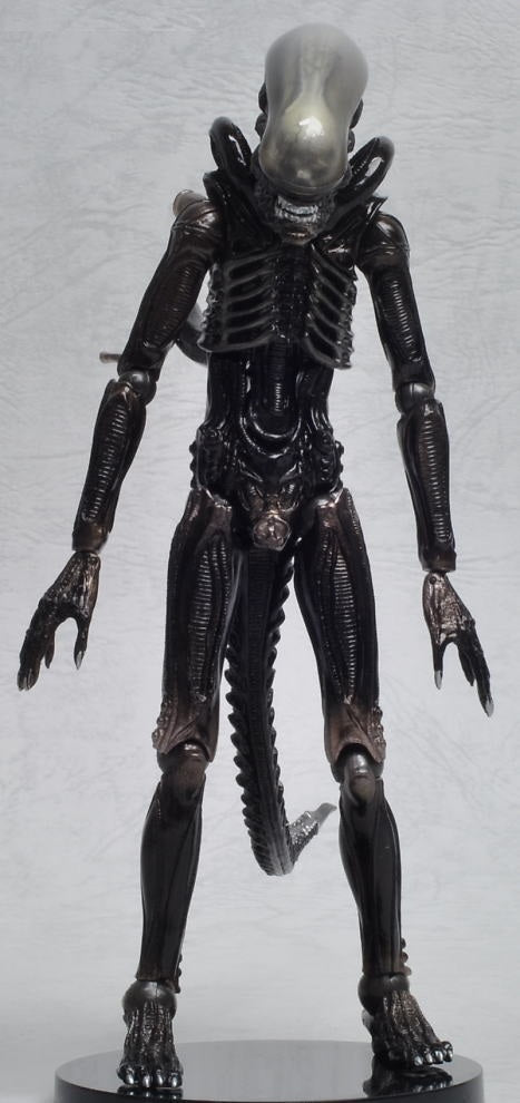 IN-STOCK Kaiyodo - Sci-fi Revoltech Series No.001 Alien