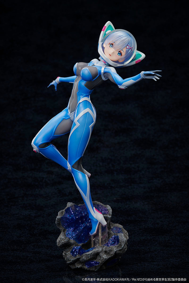 PRE-ORDER Design COCO - Re:ZERO -Starting Life in Another World - Rem: AxA SF Spacesuit Ver. 1/7
