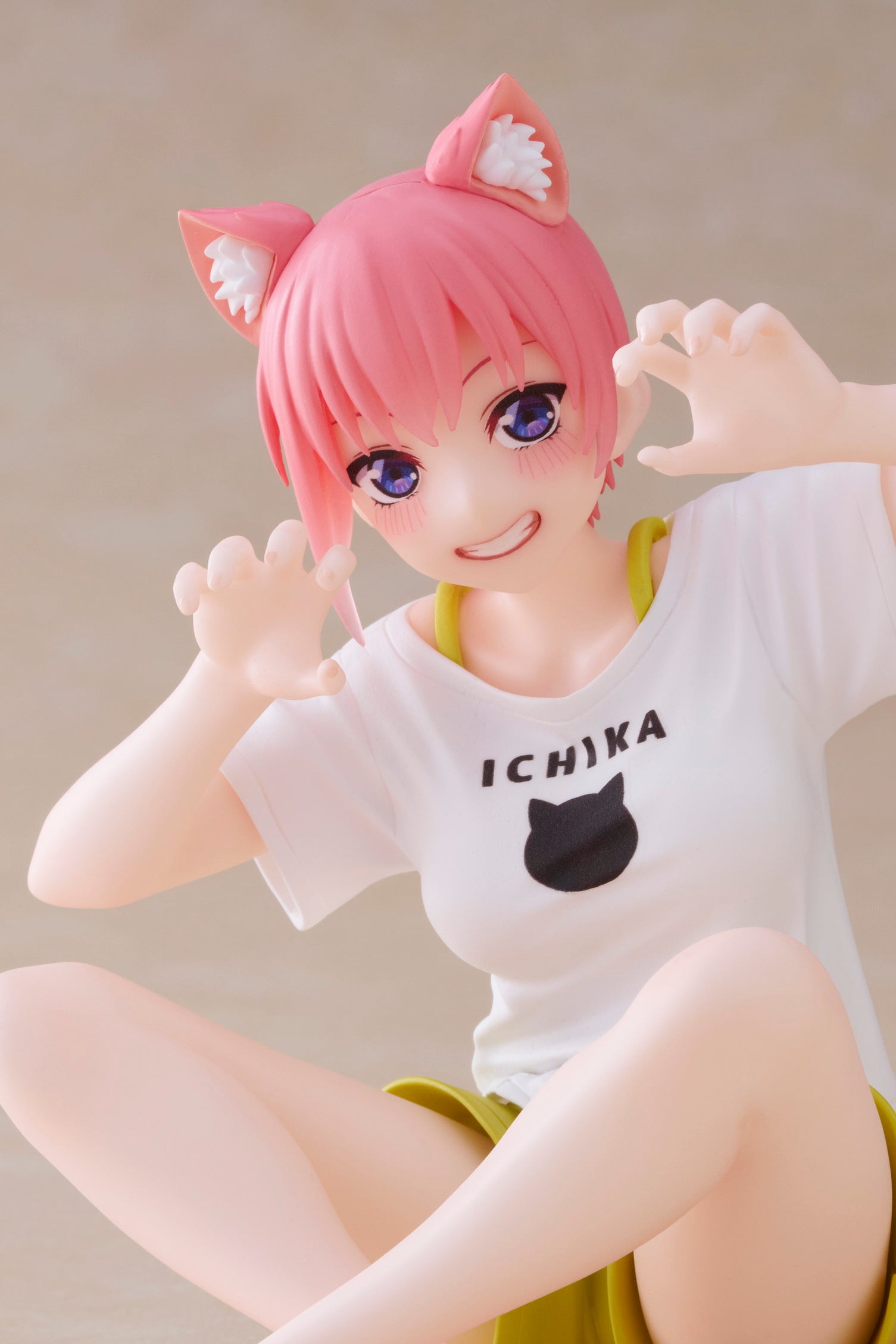 IN-STOCK Taito - The Quintessential Quintuplets 2 Desktop Cute Figure - Ichika Nakano: Newley Written Cat Roomwear Ver.
