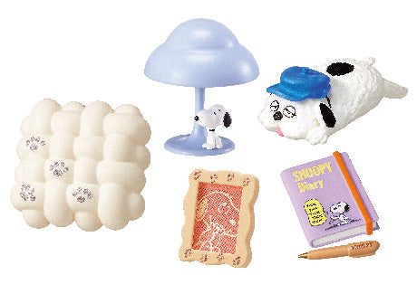 PRE-ORDER RE-MENT - Snoopy Series - Snoopy's Cozy Weekend Room [Box of 8]
