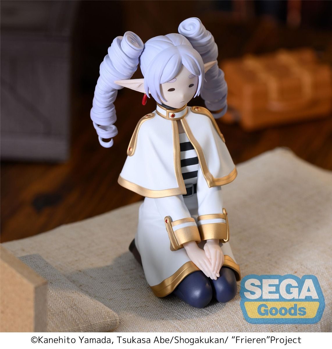 IN-STOCK SEGA - Frieren: Beyond Journey's End Premium Perching Figure - Frieren: I Have Ringlets Now