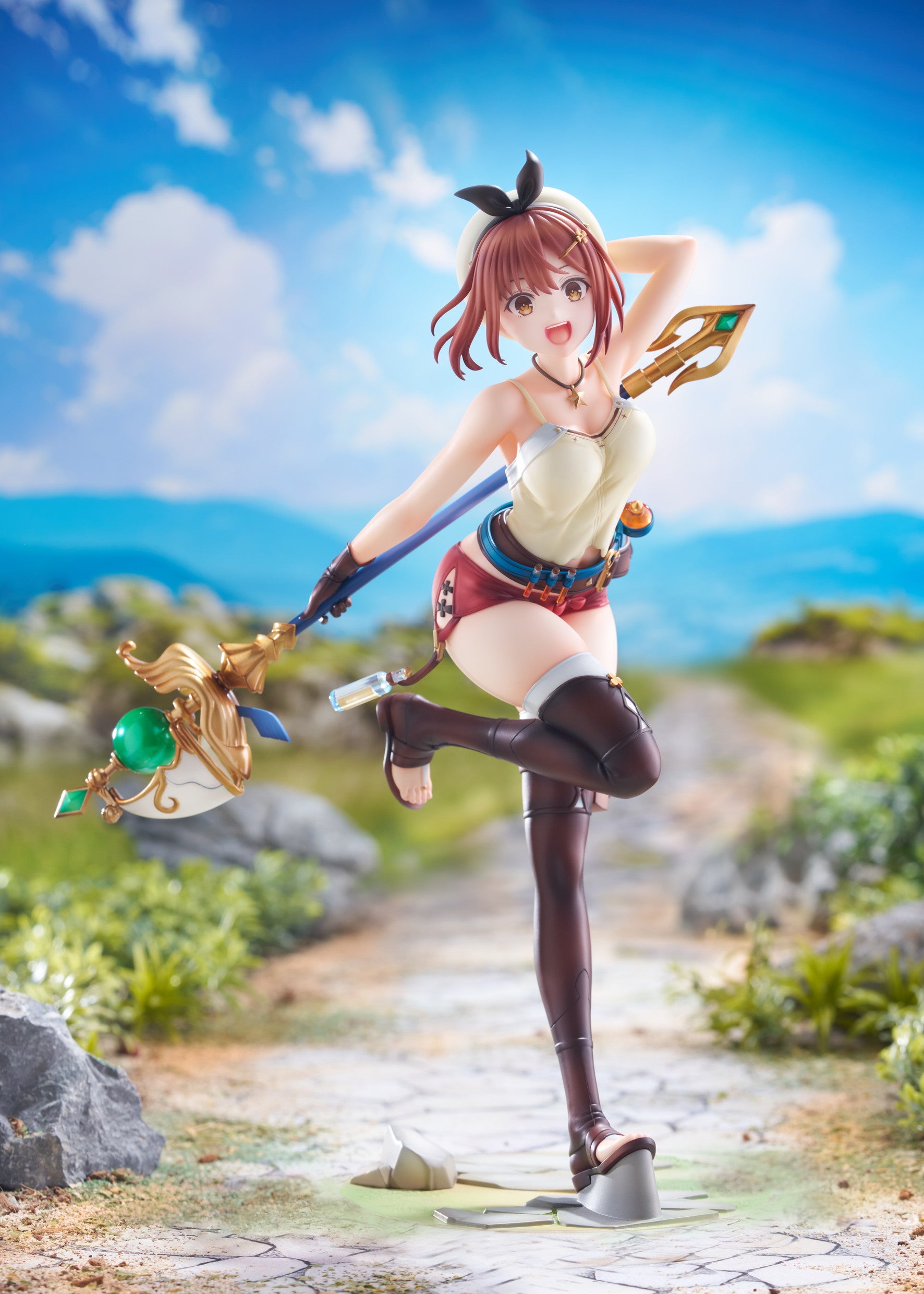 PRE-ORDER Claynel - Atelier Ryza: Ever Darkness & the Secret Hideout - Reisalin "Ryza" Stout: Summer Adventure! Ver. 1/7