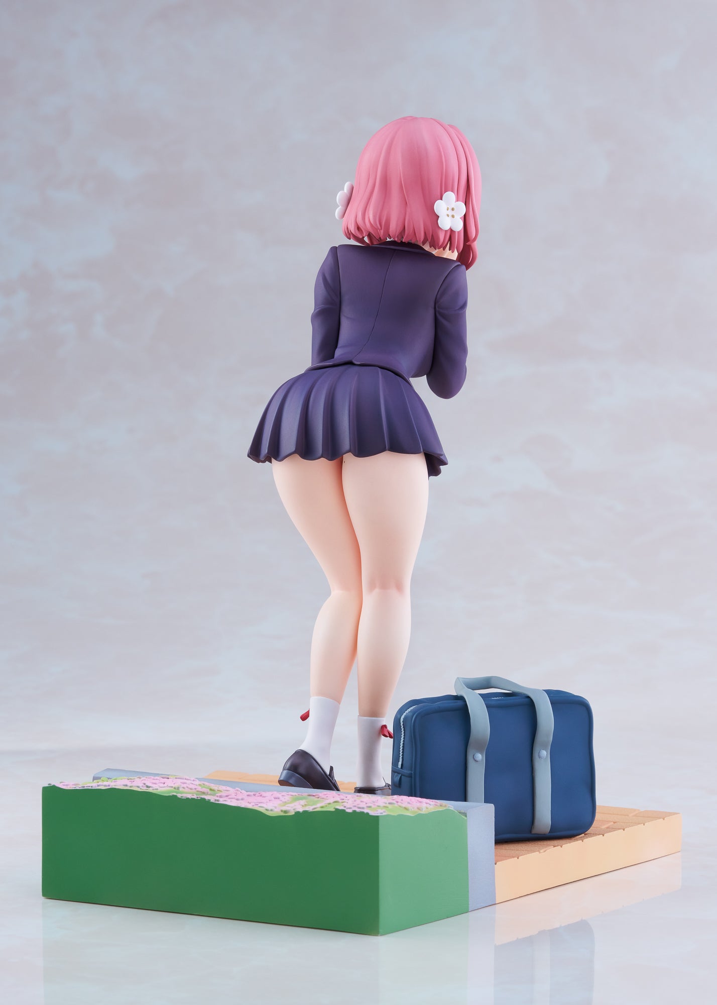 PRE-ORDER Bandai - VIVIgnette - The 100 Girlfriends Who Really, Really, Really, Really, Really Love You - Hakari Hanazono 1/7