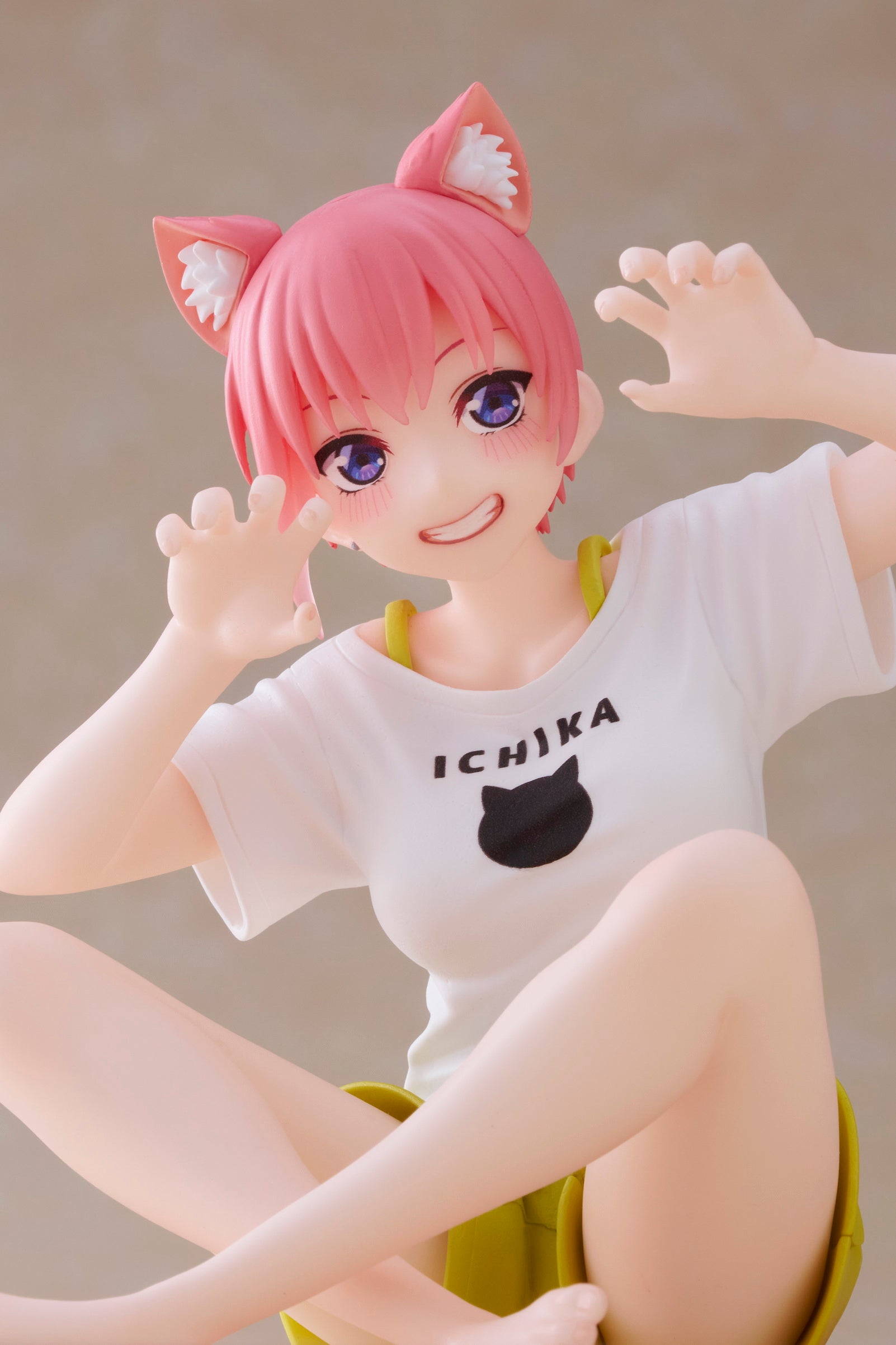 IN-STOCK Taito - The Quintessential Quintuplets 2 Desktop Cute Figure - Ichika Nakano: Newley Written Cat Roomwear Ver.