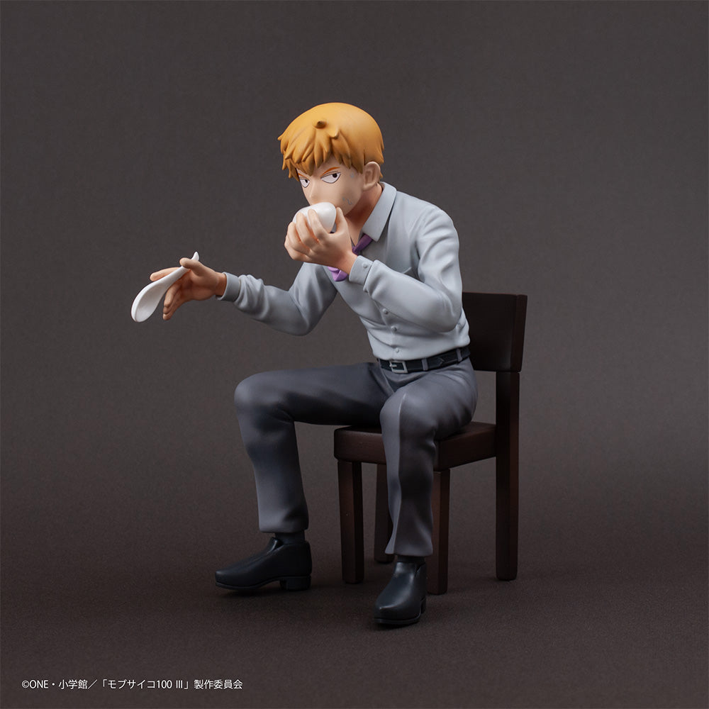 PRE-ORDER Bunbougu Cafe - Mob Psycho 100 III x Bunbougu Cafe 2022 Figure - Arataka Reigen