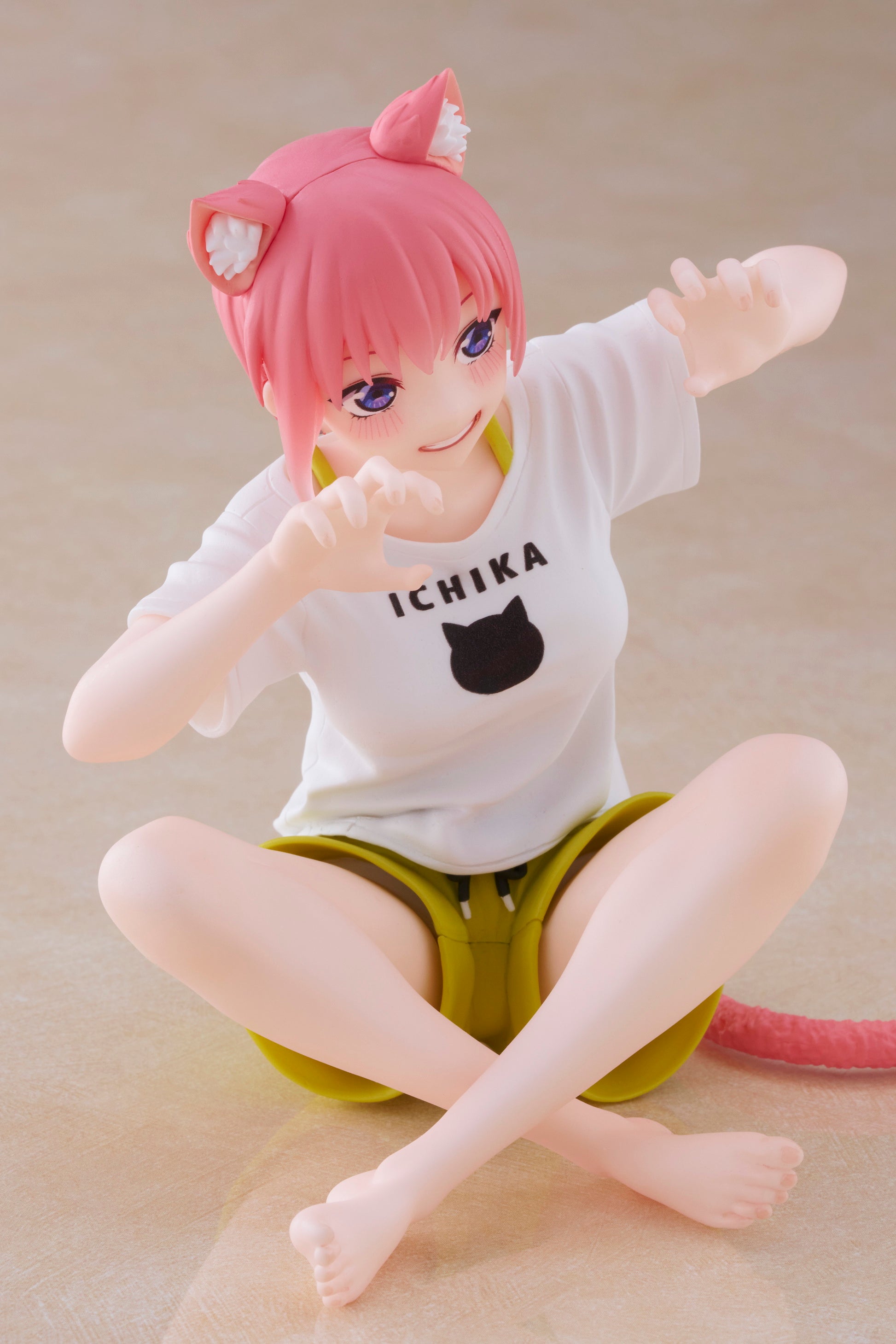 IN-STOCK Taito - The Quintessential Quintuplets 2 Desktop Cute Figure - Ichika Nakano: Newley Written Cat Roomwear Ver.