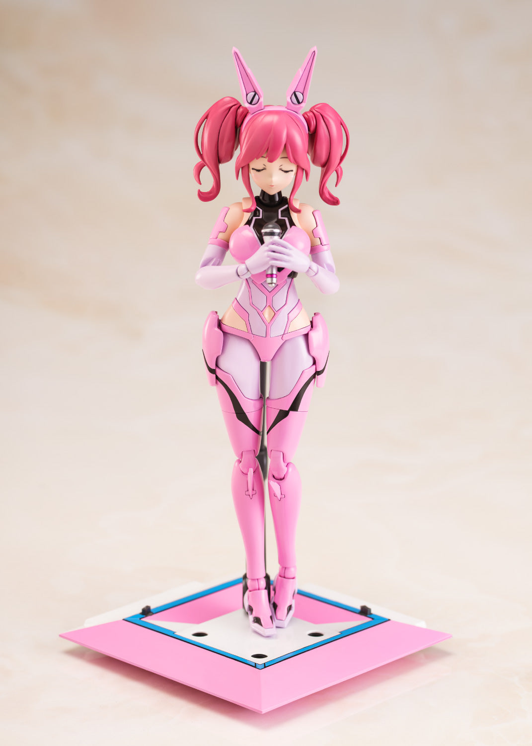 PRE-ORDER Aoshima - V.F.G. - Macross Delta - Makina Nakajima