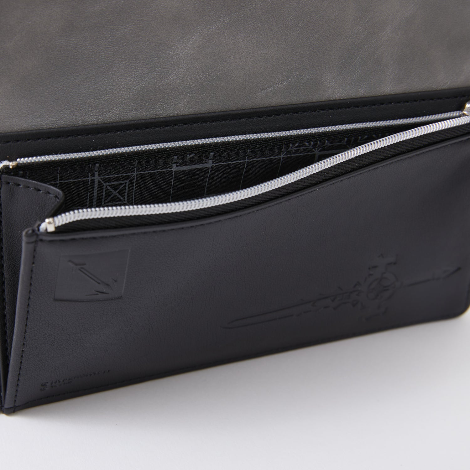SPECIAL ORDER Super Groupies - Arknights - Skadi Model Long Wallet [JP]