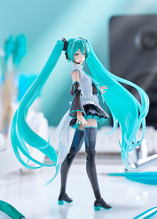 PRE-ORDER Max Factory - PLAMATEA - Character Vocal Series 01: Hatsune Miku - Hatsune Miku: Happy 16th Birthday Ver.