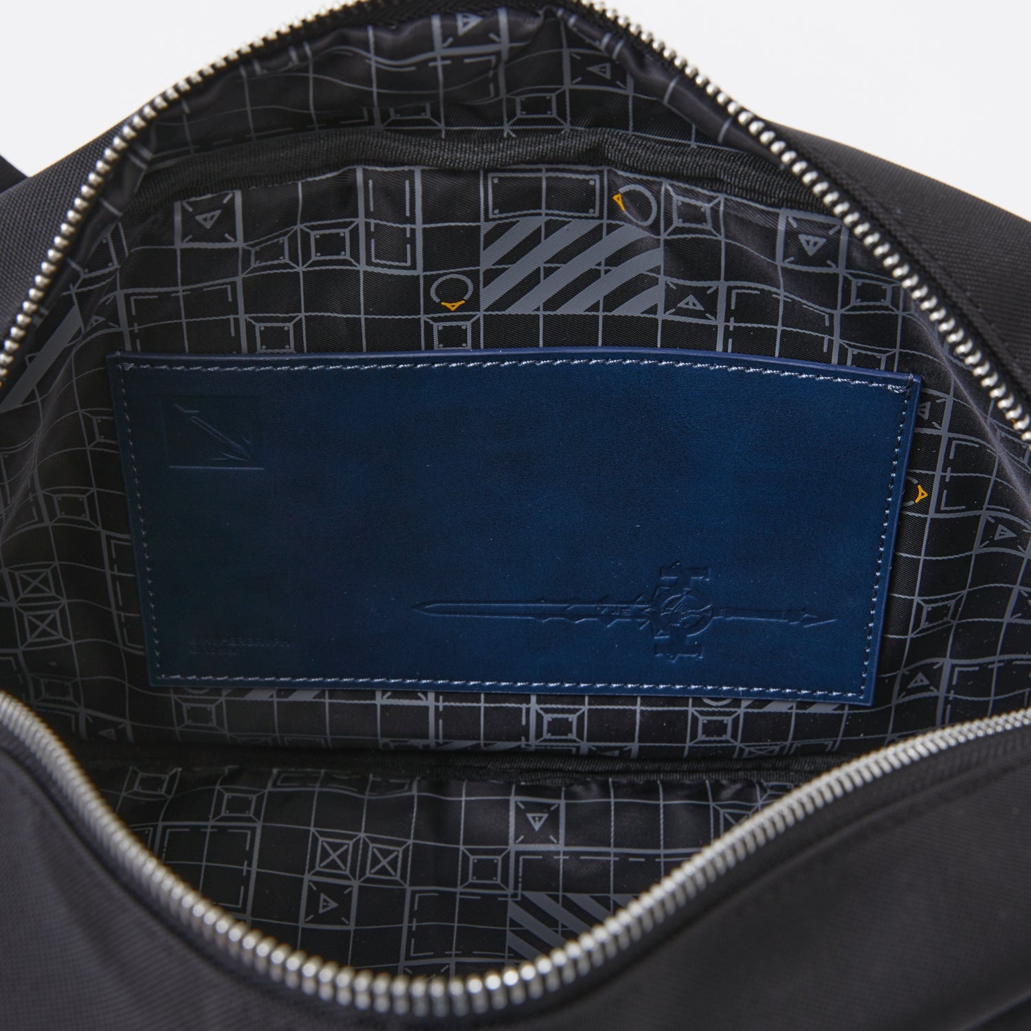 SPECIAL ORDER Super Groupies - Arknights - Skadi Model Body Bag [JP]