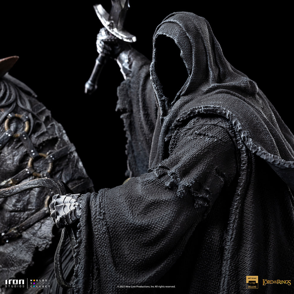 PRE-ORDER Lord of the Rings - Nazgul on Horse Deluxe Art Scale 1/10