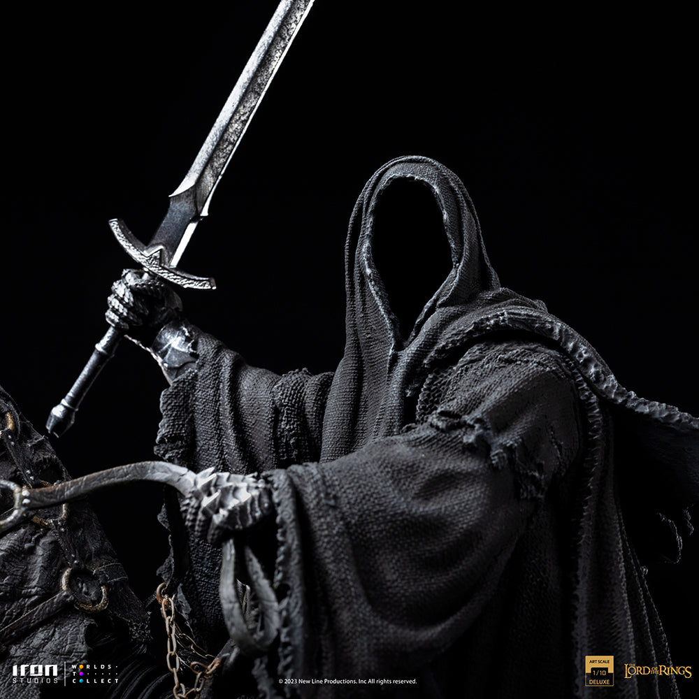 PRE-ORDER Lord of the Rings - Nazgul on Horse Deluxe Art Scale 1/10