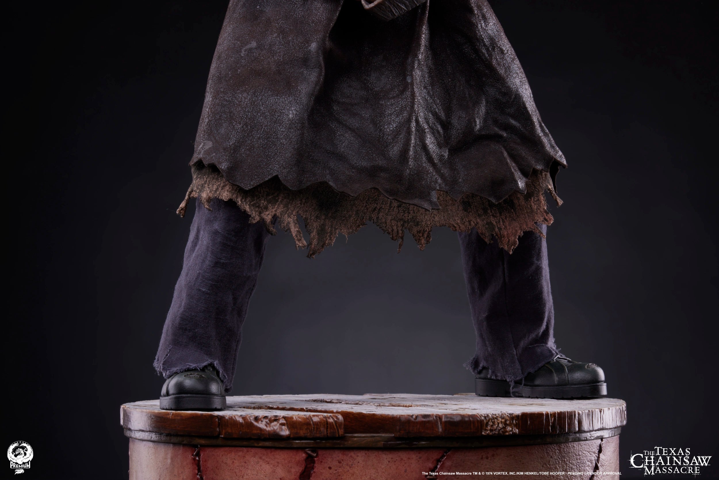 PRE-ORDER PCS- The Texas Chainsaw Massacre - Leatherface 1/4