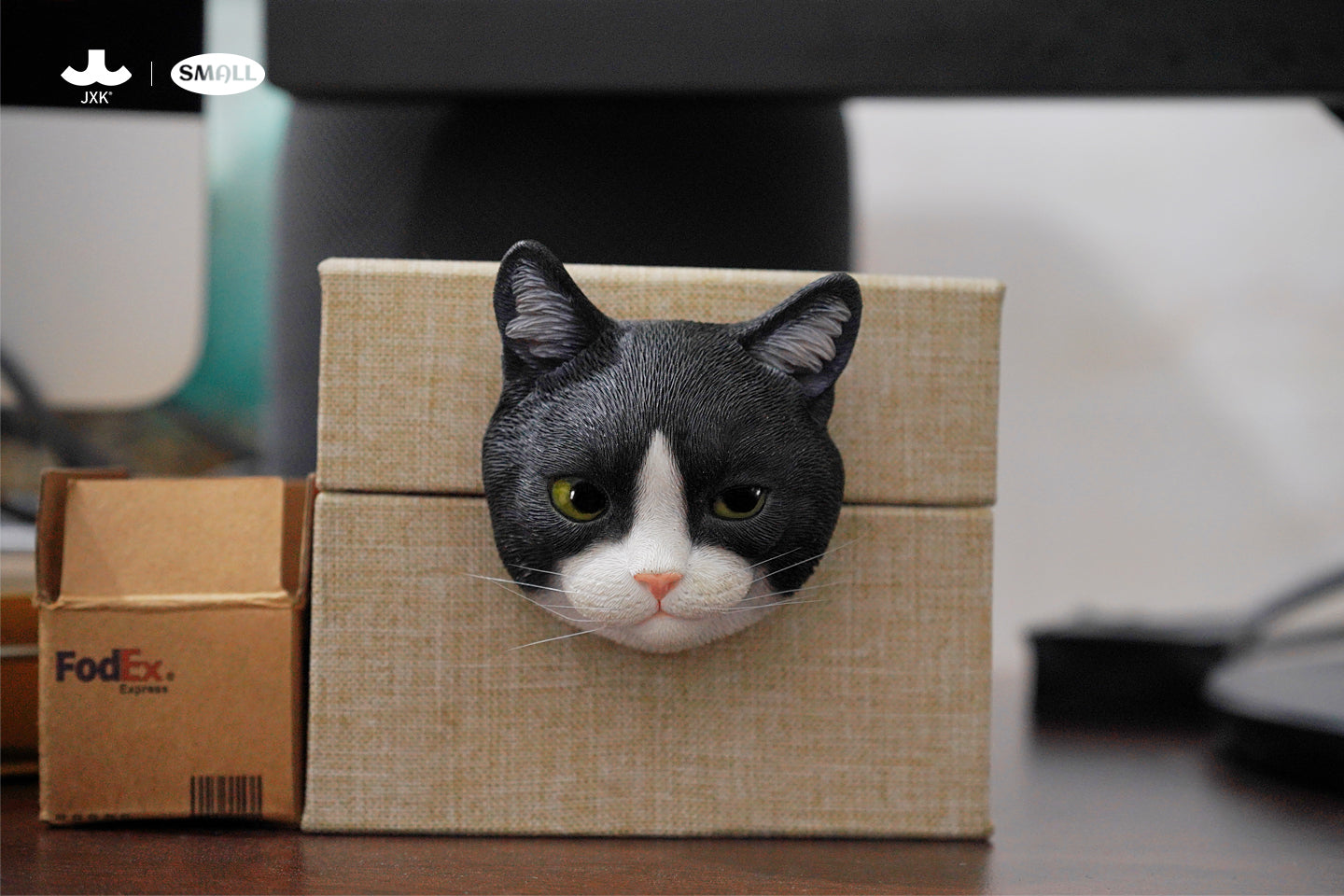 PRE-ORDER JXK - Small Cat Head Fridge Magnet