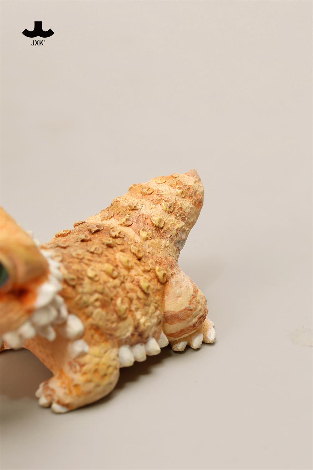 PRE-ORDER JXK - Global Artists Series - Pogona vitticeps (Roshia Ilumi Forest)