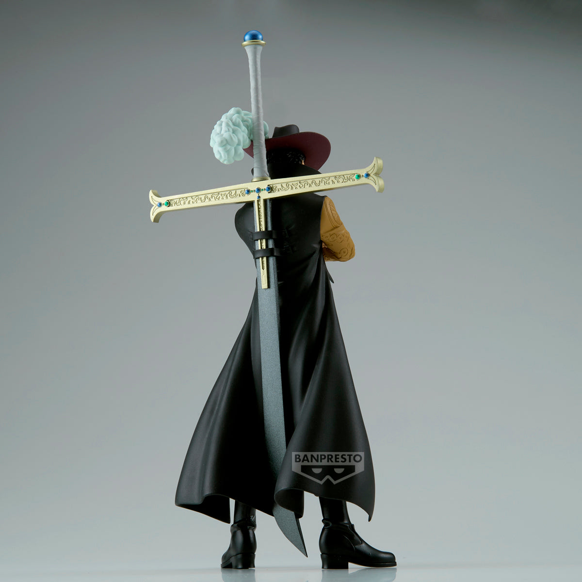 PRE-ORDER Banpresto - One Piece DXF The Grandline Series Extra - Dracule Mihawk