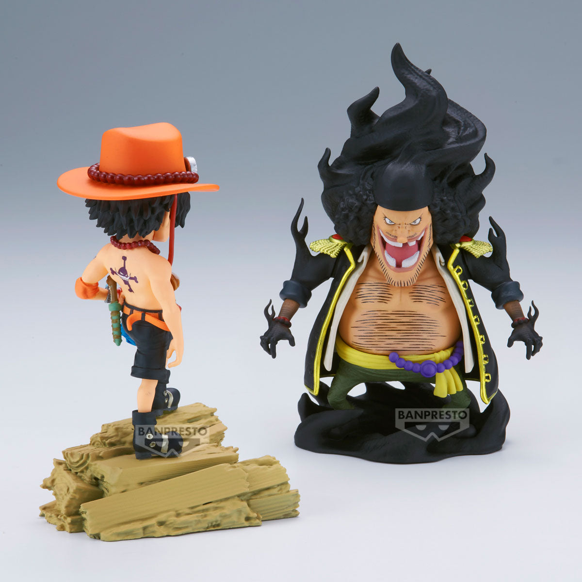 PRE-ORDER Banpresto - One Piece World Collectable Figure Log Stories - Portgas D. Ace VS Marshall D. Teach