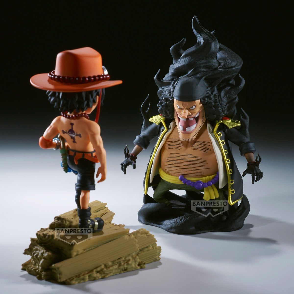 PRE-ORDER Banpresto - One Piece World Collectable Figure Log Stories - Portgas D. Ace VS Marshall D. Teach