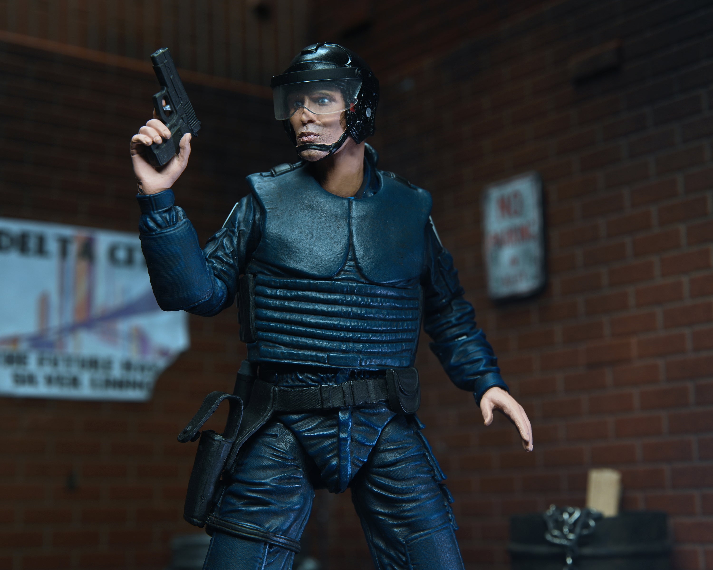 PRE-ORDER NECA - 7-inch Action Figure - Robocop - Ultimate Alex Murphy: OCP Uniform