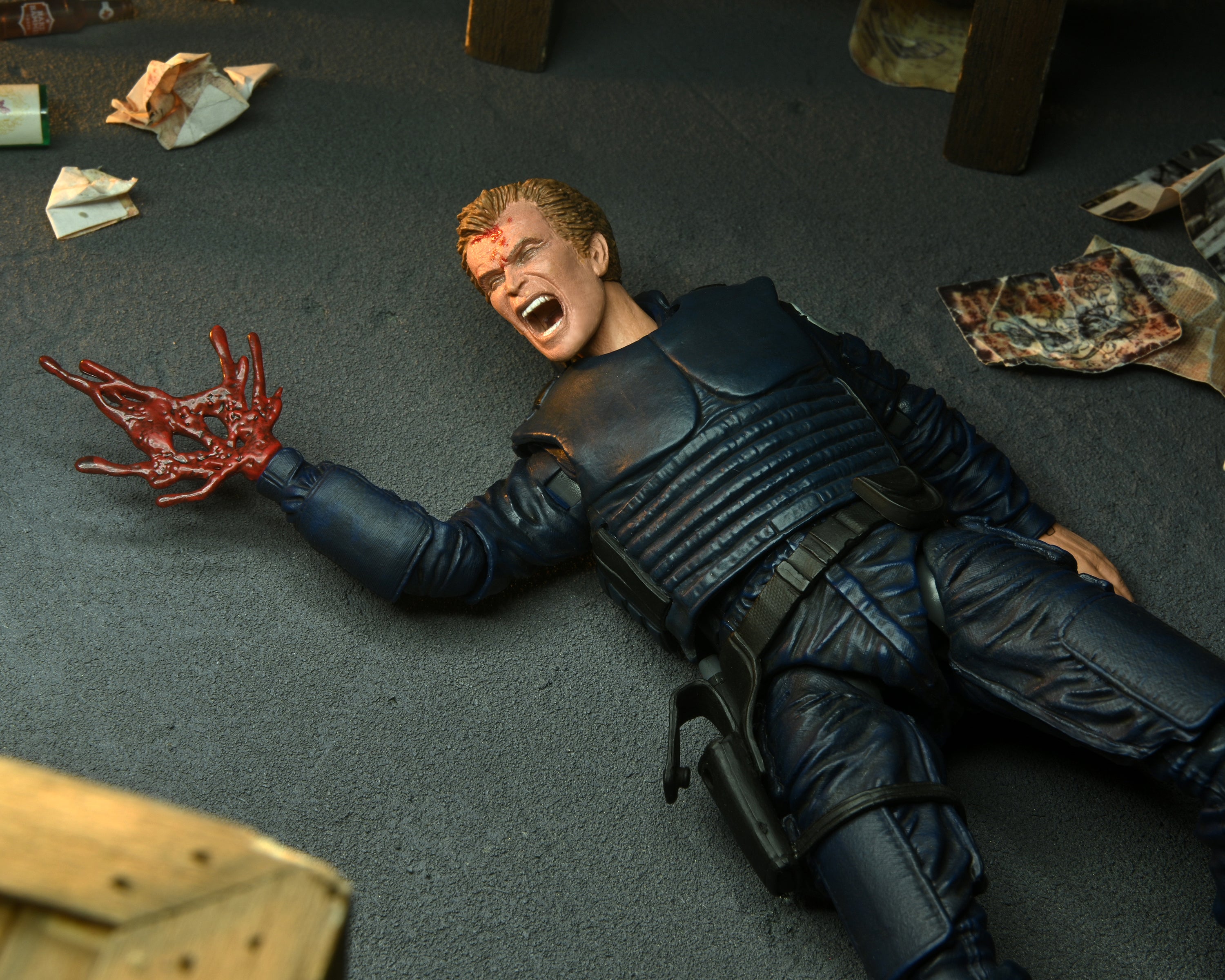 PRE-ORDER NECA - 7-inch Action Figure - Robocop - Ultimate Alex Murphy: OCP Uniform