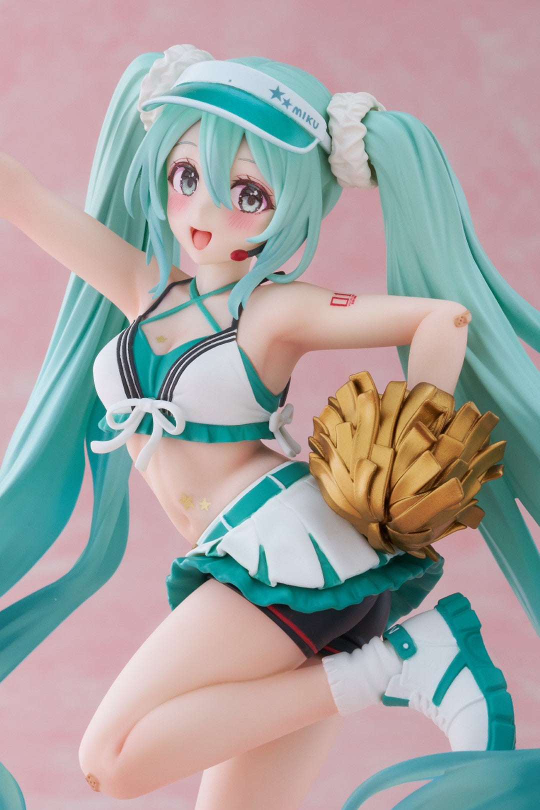 PRE-ORDER Taito - Hatsune Miku Fashion Figure - Hatsune Miku: Uniform Ver.