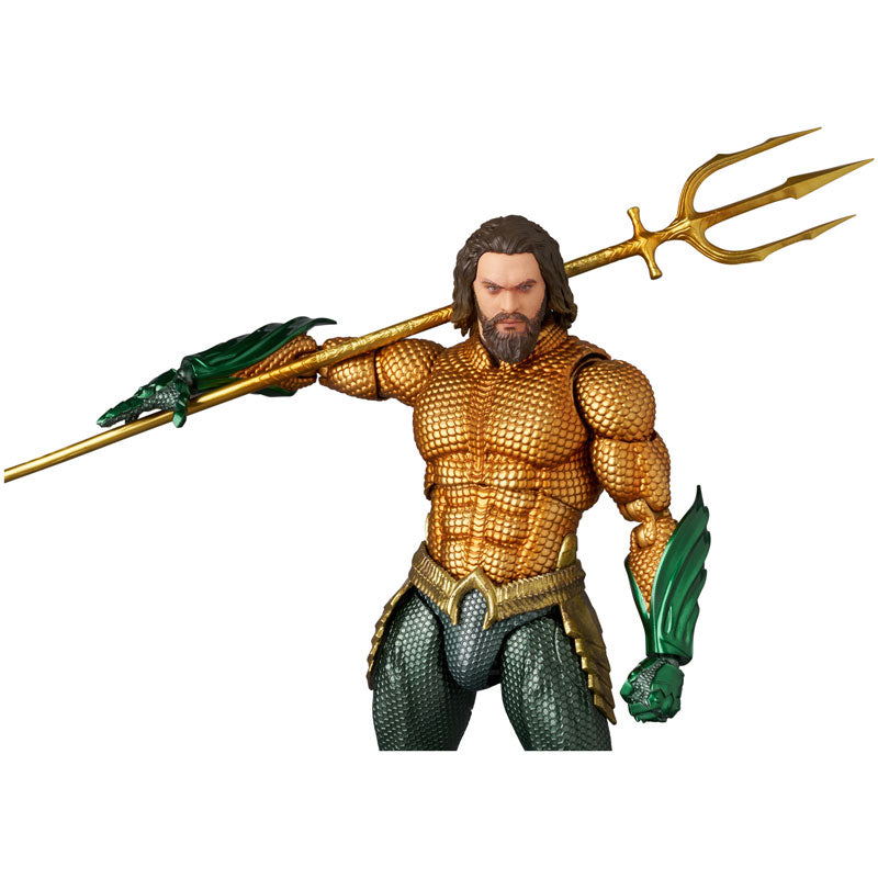 PRE-ORDER Medicom Toy - MAFEX No.267 - AQUAMAN AND THE LOST KINGDOM - AQUAMAN (GOLD & GREEN SUIT)