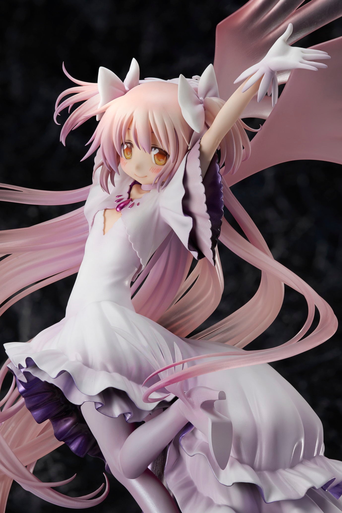 PRE-ORDER Aniplex - Puella Magi Madoka Magica - Ultimate Madoka 1/8 [2nd Release] [EXCLUSIVE]