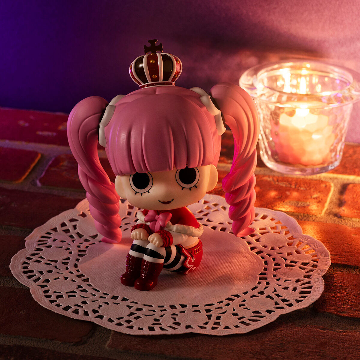 PRE-ORDER MegaHouse - Look Up - One Piece - Perona [December 2026]