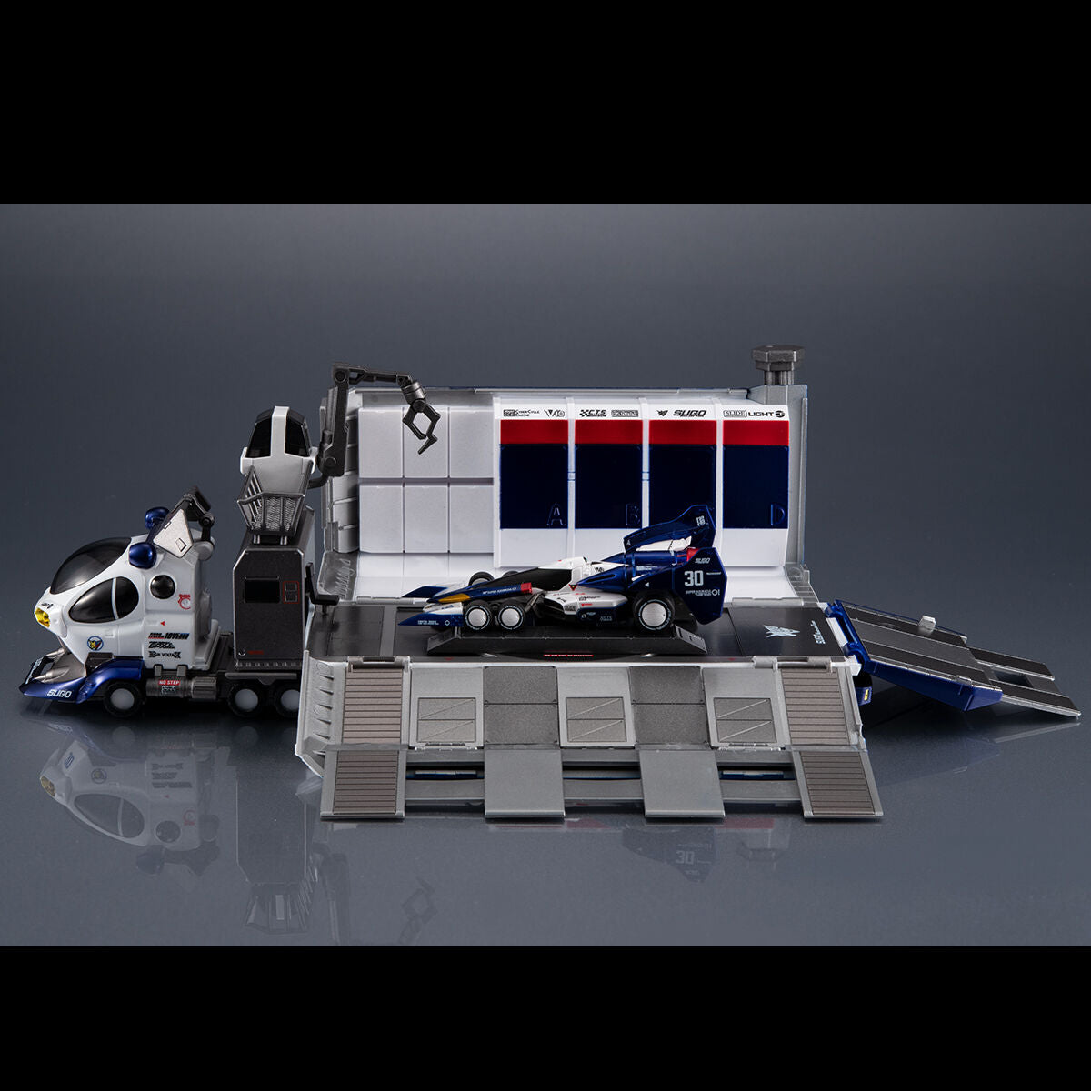 PRE-ORDER MegaHouse - Cyber Formula Collection: Heritage Edition DX - Future GPX Cyber Formula - Sugo Regard 10V5000 & Super Asurada 01: Circuit Mode