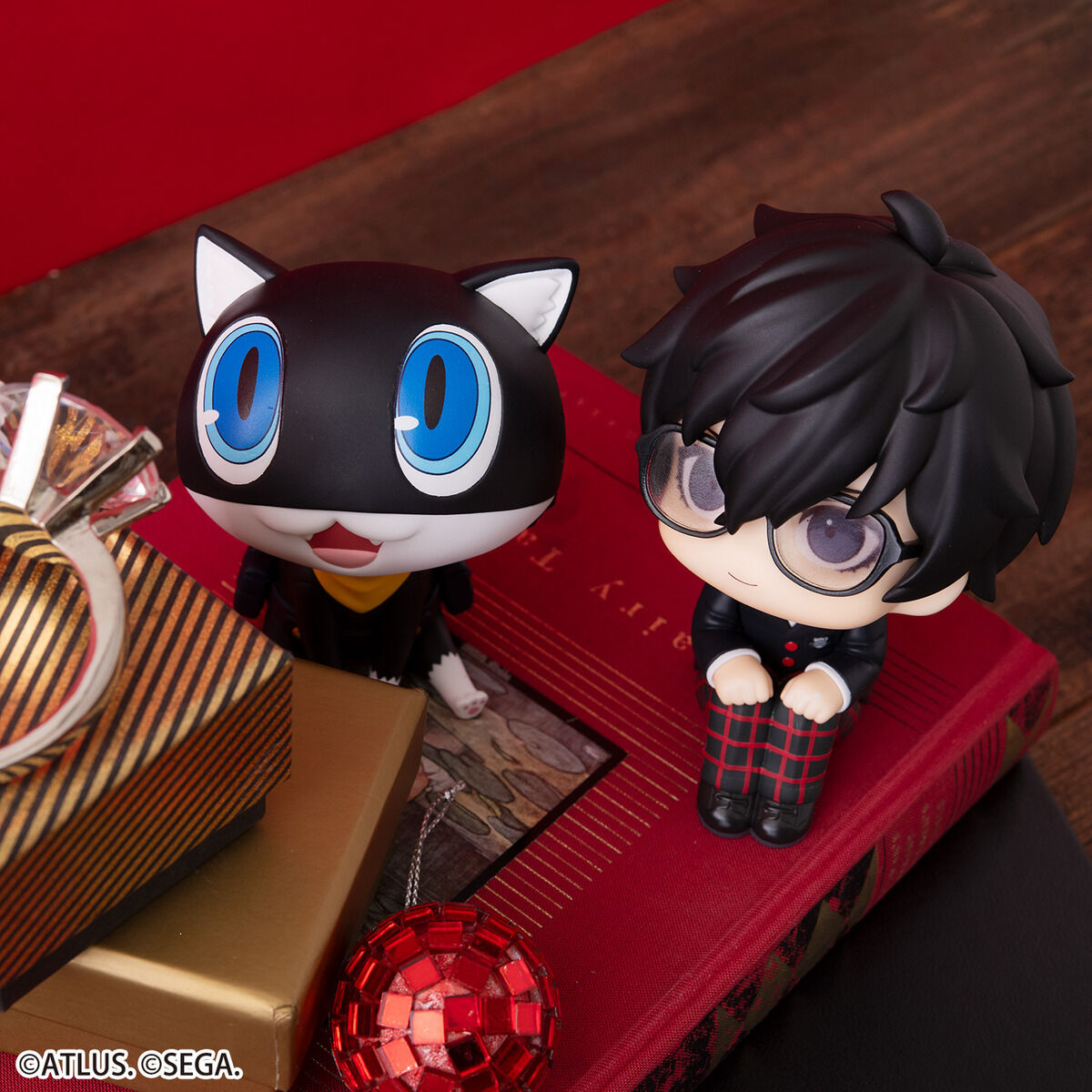 PRE-ORDER MegaHouse - Look Up - Persona 5 Royal - Protagonist and Morgana Set [EXCLUSIVE]