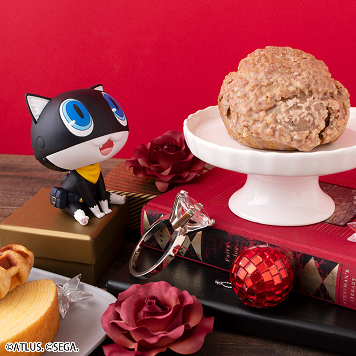 PRE-ORDER MegaHouse - Look Up - Persona 5 Royal - Protagonist and Morgana Set [EXCLUSIVE]