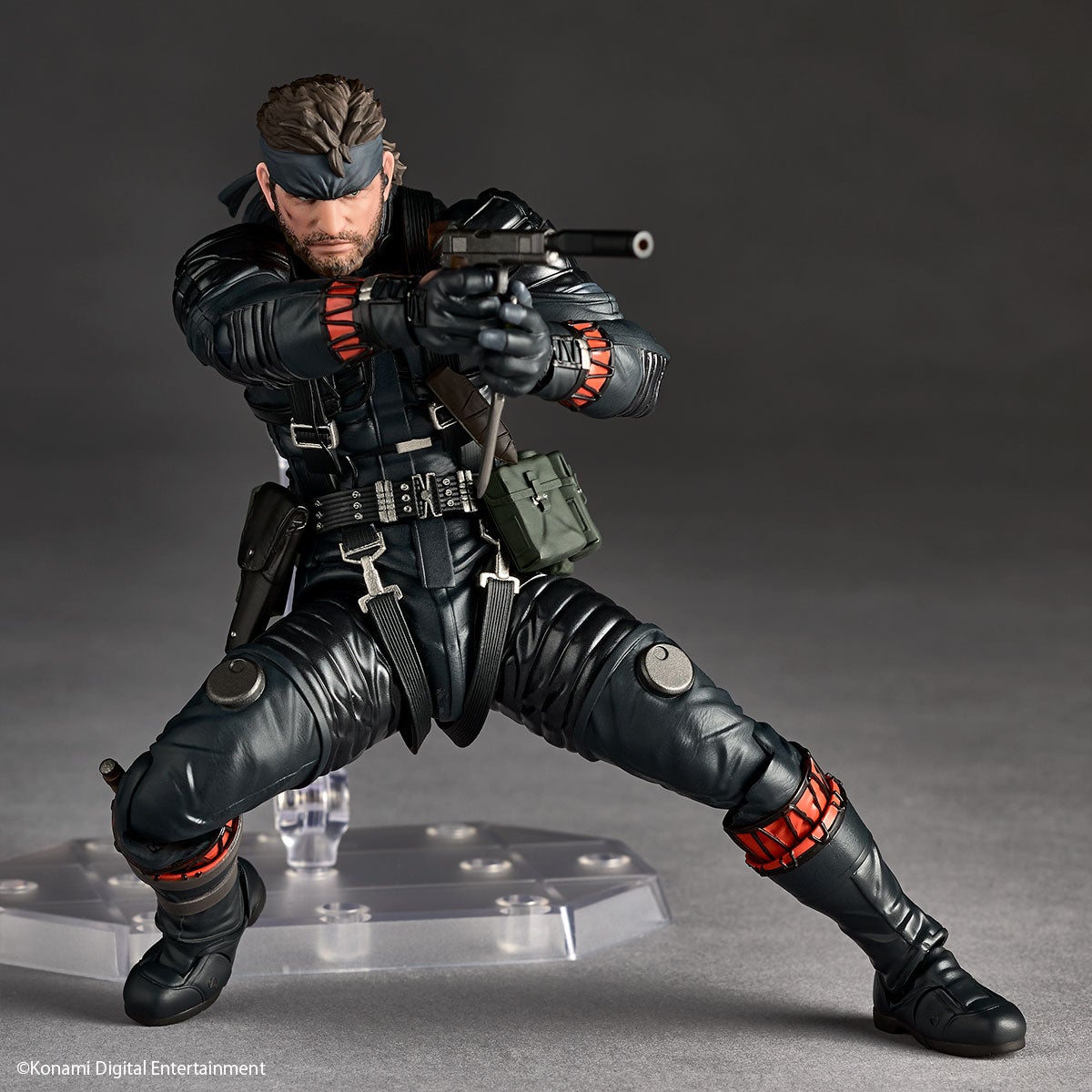 SPECIAL ORDER Kaiyodo - Revoltech Amazing Yamaguchi - Metal Gear Solid Δ: Snake Eater - Naked Snake: Sneaking Suit Ver. [EXCLUSIVE]