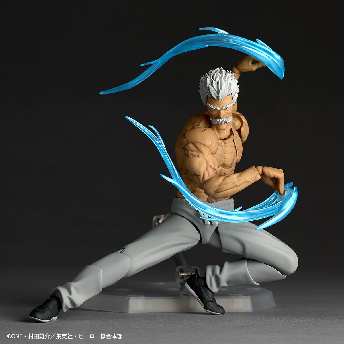 SPECIAL ORDER Kaiyodo - Revoltech Amazing Yamaguchi - One-Punch Man - Silver Fang [EXCLUSIVE]