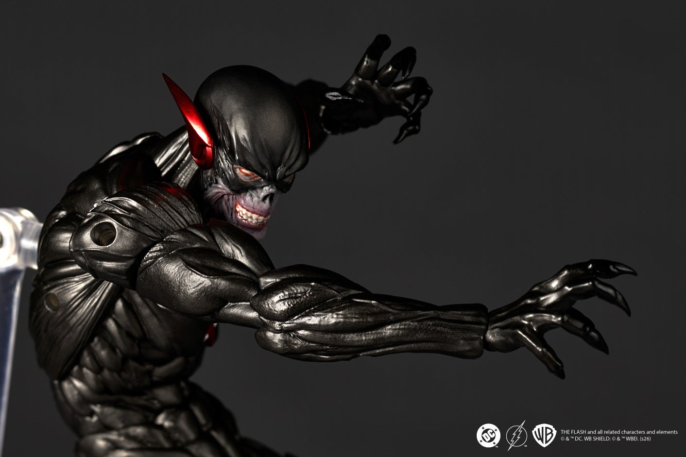 SPECIAL ORDER Kaiyodo - Revoltech Amazing Yamaguchi - The Flash - Black Flash [JP]