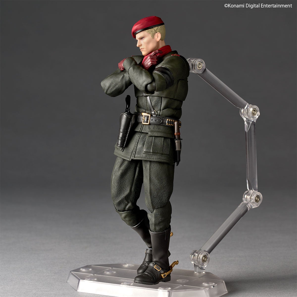 SPECIAL ORDER Kaiyodo - Revoltech Amazing Yamaguchi - Metal Gear Solid Delta: Snake Eater - Revolver Ocelot [EXCLUSIVE]