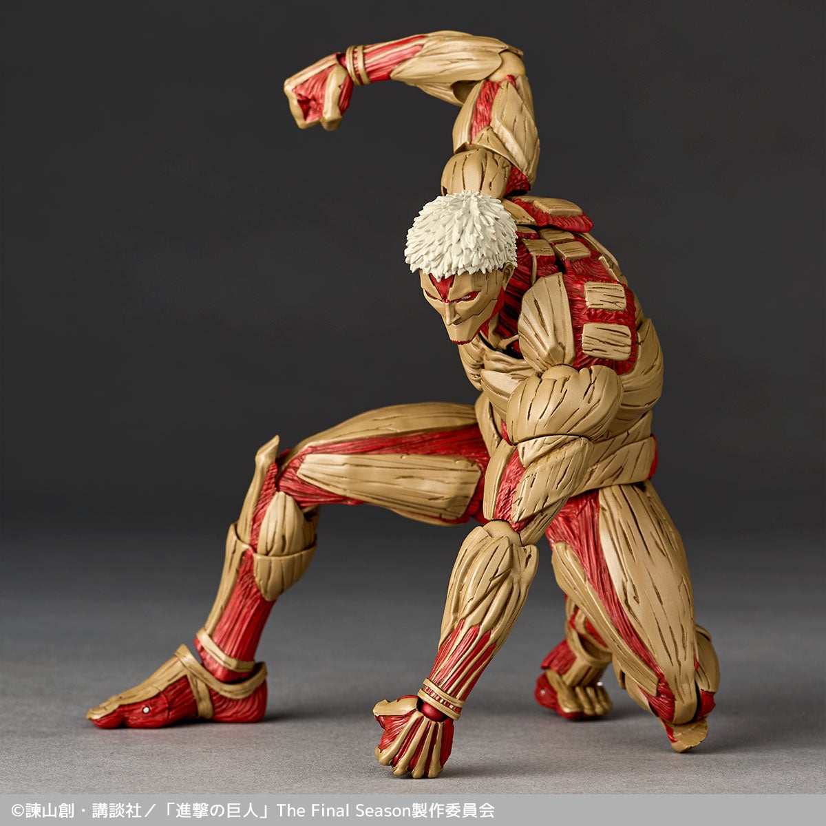 SPECIAL ORDER Kaiyodo - Revoltech Amazing Yamaguchi - Attack on Titan - Armored Titan [EXCLUSIVE]