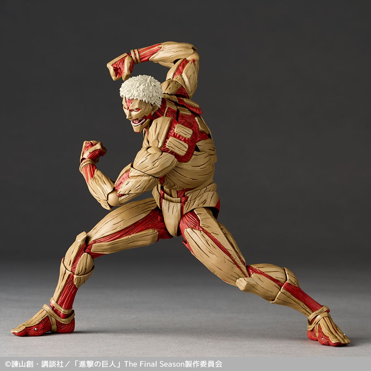 SPECIAL ORDER Kaiyodo - Revoltech Amazing Yamaguchi - Attack on Titan - Armored Titan [EXCLUSIVE]