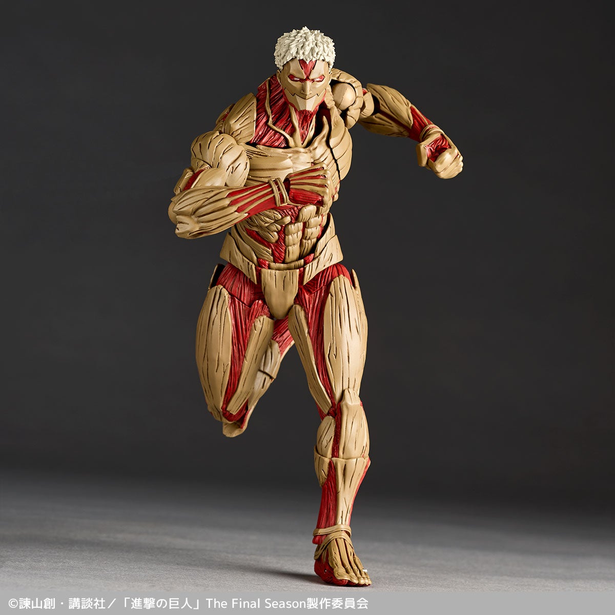 SPECIAL ORDER Kaiyodo - Revoltech Amazing Yamaguchi - Attack on Titan - Armored Titan [EXCLUSIVE]