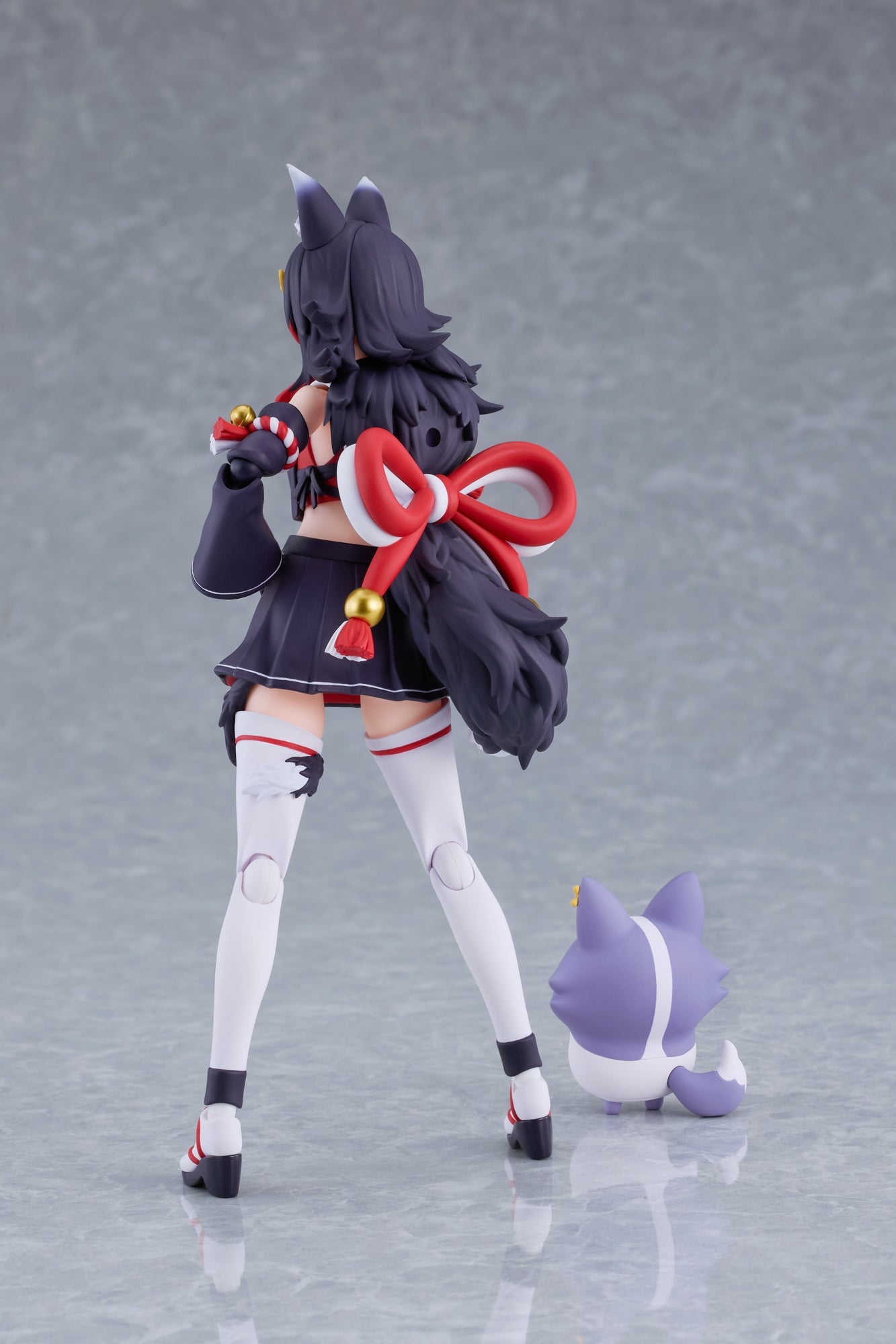 PRE-ORDER Max Factory - figma - hololive production - Ookami Mio