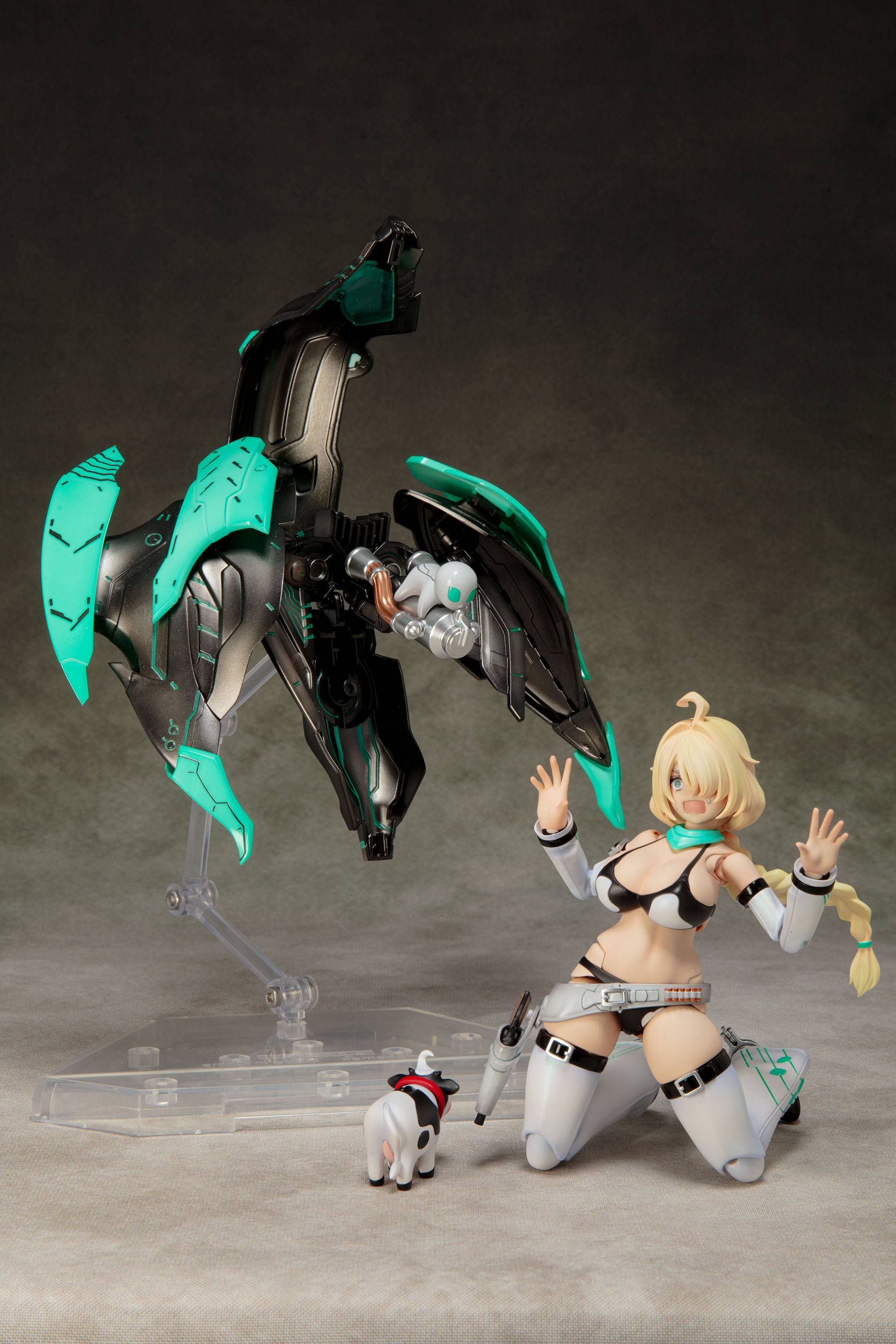 SPECIAL ORDER Alphamax - DarkAdvent - saitom Illustration - Quattle: Alien Dress [JP]